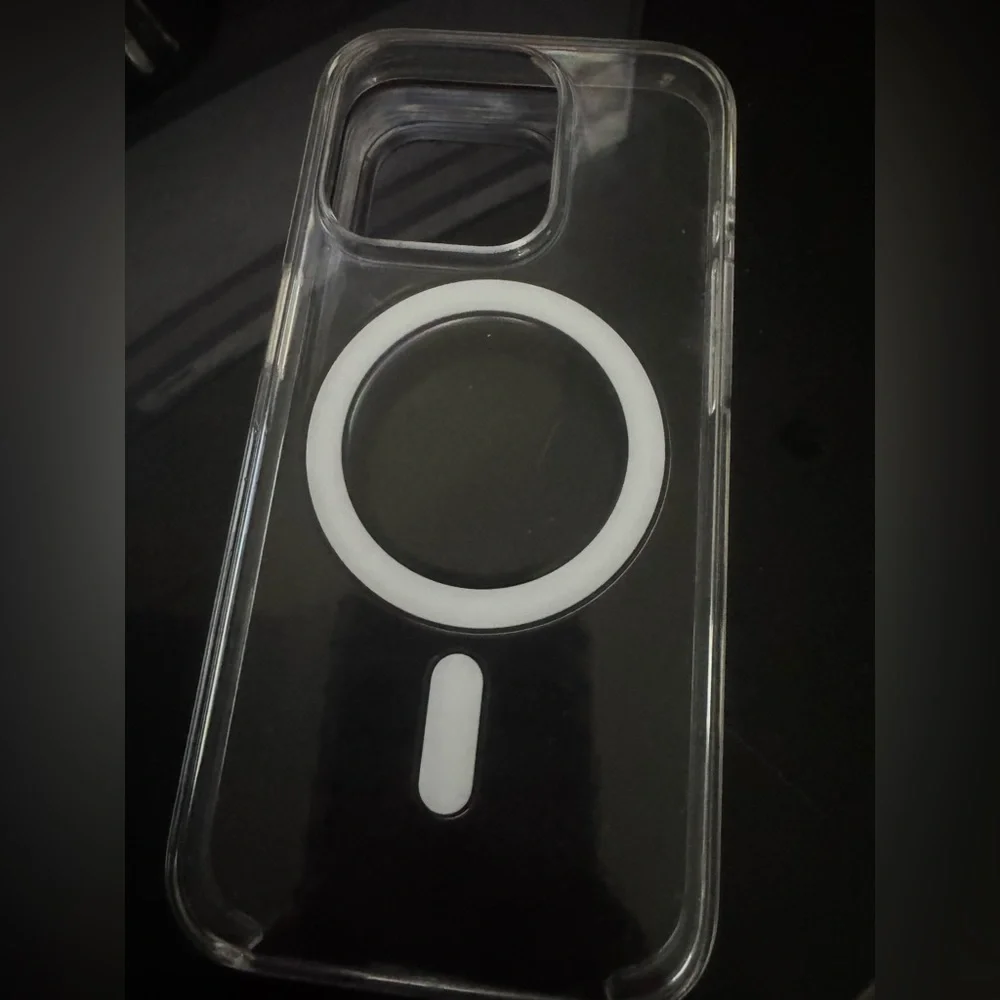 Apple iPhone 15 Pro Clear Case with MagSafe
